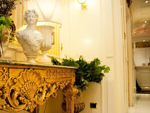 фото отеля Daniel's Hotel изображение №25