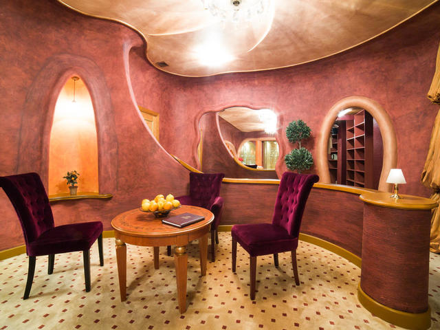 фотографии отеля Royal Casino Spa & Hotel Resort изображение №31