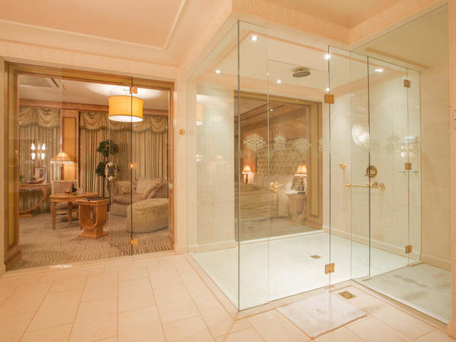 фото Royal Casino Spa & Hotel Resort изображение №22