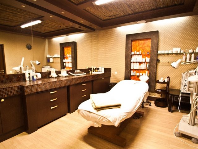 фотографии отеля Royal Casino Spa & Hotel Resort изображение №3