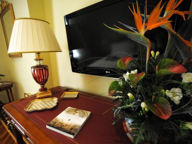 фото отеля Residenza Paolo VI изображение №9