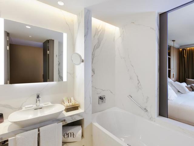 фото отеля Barcelo Emperatriz (ex. Hesperia Emperatriz) изображение №9