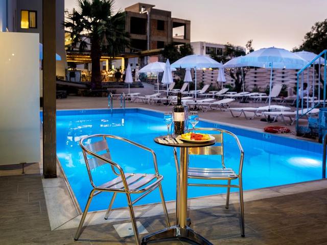 фотографии отеля Pollis изображение №23