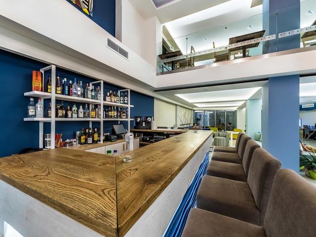 фото Pollis изображение №22