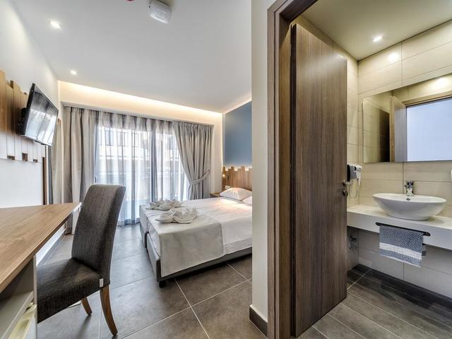 фото Pollis изображение №14