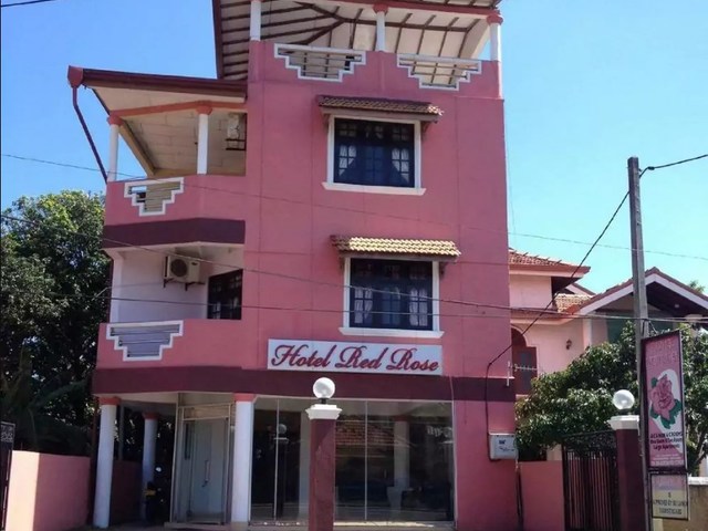 фото отеля Hotel Red Rose изображение №1