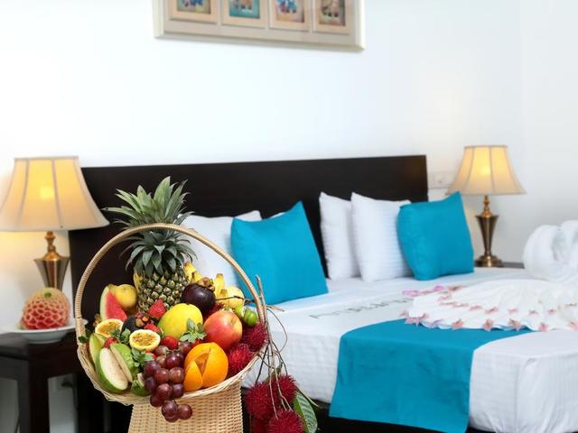 фото Rathna Beach Resort (Ex. Coco Royal Beach Resort) изображение №34