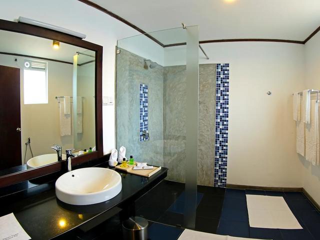 фотографии Rathna Beach Resort (Ex. Coco Royal Beach Resort) изображение №28