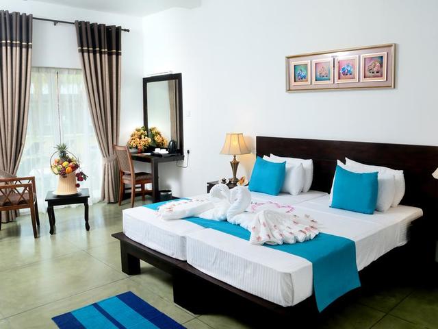 фотографии отеля Rathna Beach Resort (Ex. Coco Royal Beach Resort) изображение №27