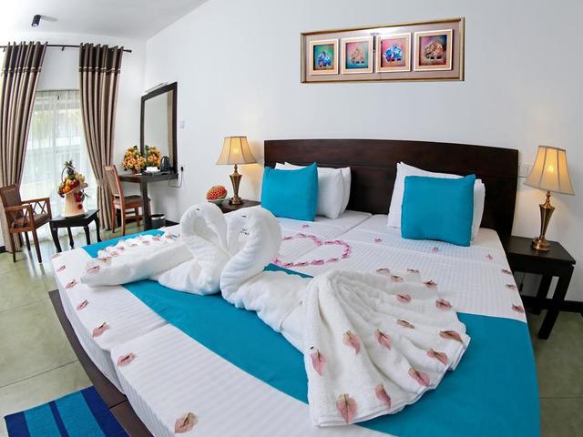 фотографии Rathna Beach Resort (Ex. Coco Royal Beach Resort) изображение №12