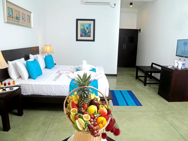 фото Rathna Beach Resort (Ex. Coco Royal Beach Resort) изображение №10