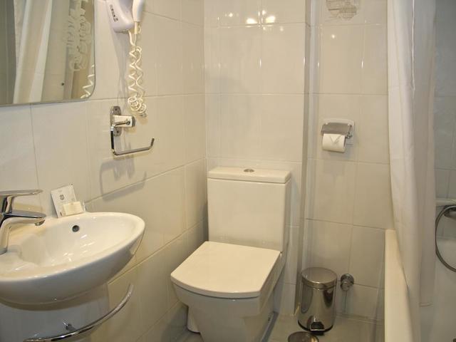 фотографии отеля Hostal Los Alpes изображение №35