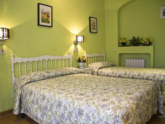 фотографии отеля Hostal Los Alpes изображение №27