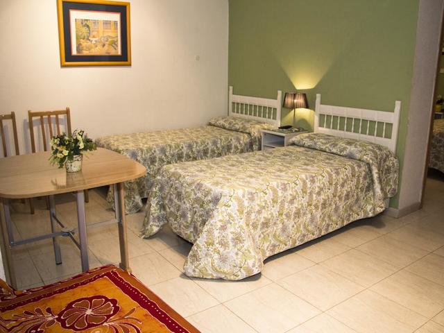 фото отеля Hostal Los Alpes изображение №21