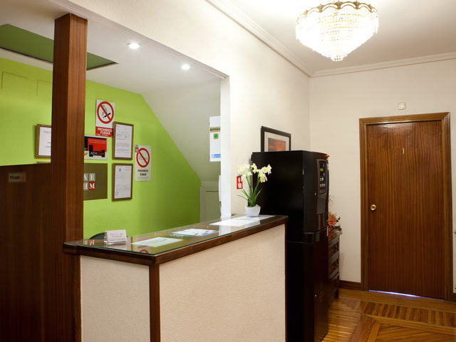 фотографии отеля Hostal Los Alpes изображение №3