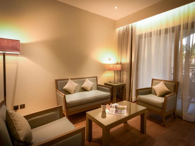 фотографии отеля The Village at The Cove Rotana изображение №15