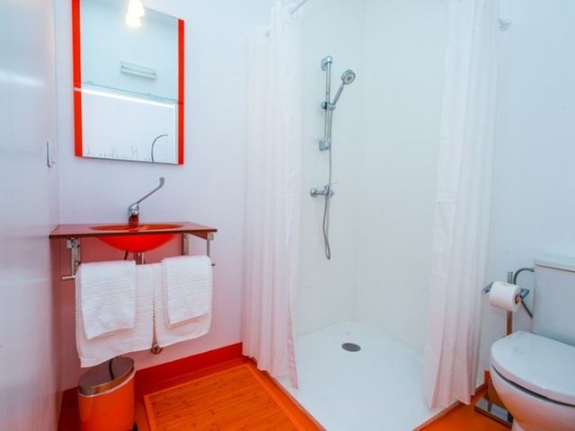 фото отеля Golden Tram 242 Lisbonne Hostel изображение №33