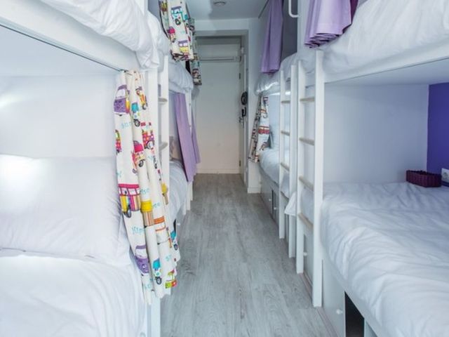 фото Golden Tram 242 Lisbonne Hostel изображение №22