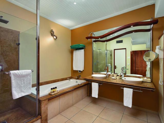 фотографии отеля Beachcomber Shandrani Resort & Spa изображение №19