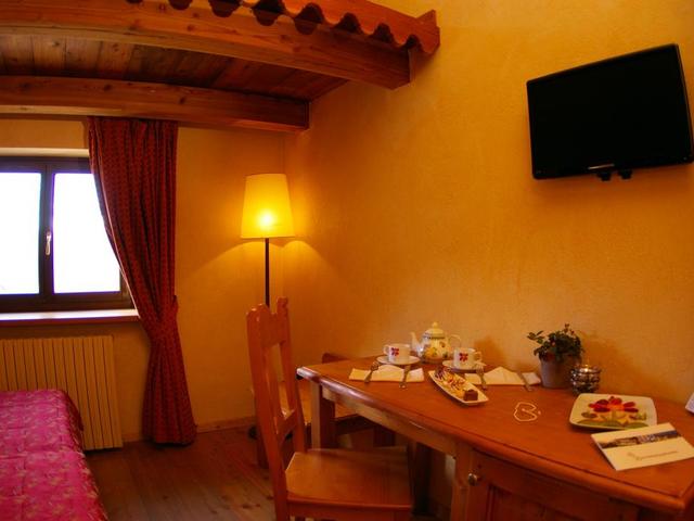 фото Grand Hotel Besson изображение №14