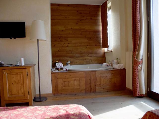 фото отеля Grand Hotel Besson изображение №13