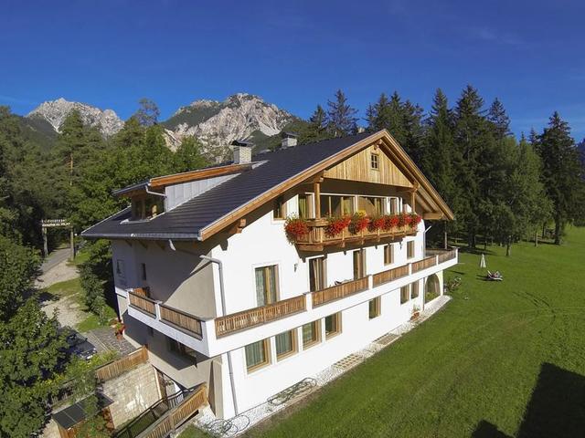 фотографии Residence Runcac изображение №4