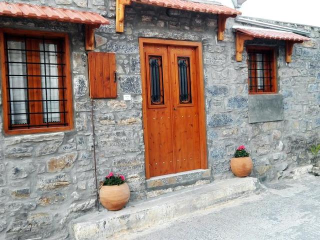 фото отеля Sfirakis Traditional House изображение №1