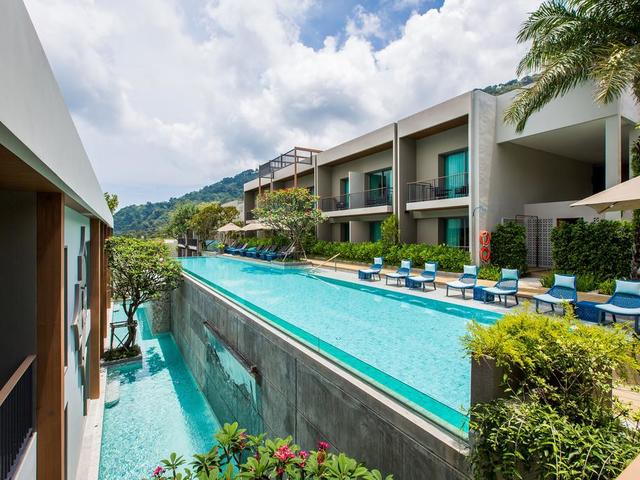 фото отеля AtEase Phuket Patong (ex. Fusion Suites Phuket Patong; Mai House Patong Hill) изображение №1