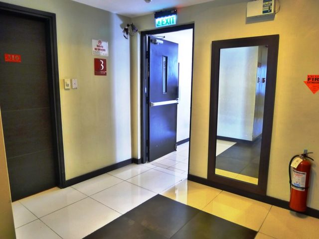 фотографии The Studio 18 Residences изображение №4