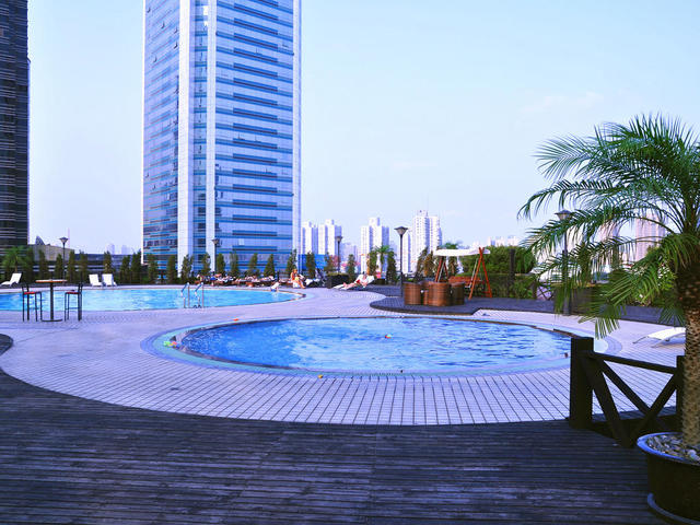 Jinling Purple Mountain Hotel Shanghai (ex. Shanghai Grand Trustel Purple Mountain; Shanghai Purple Mountain)