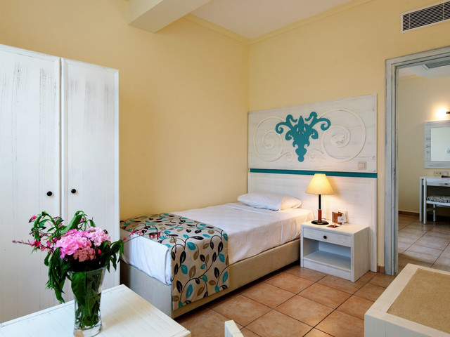 фото отеля Euphoria Palm Beach (ex. Majesty Club Palm Beach) изображение №21