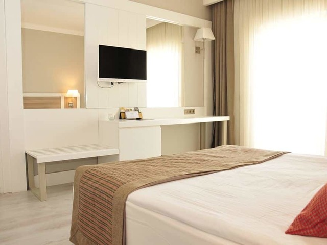 фотографии LRS Port River Hotel & Spa изображение №132