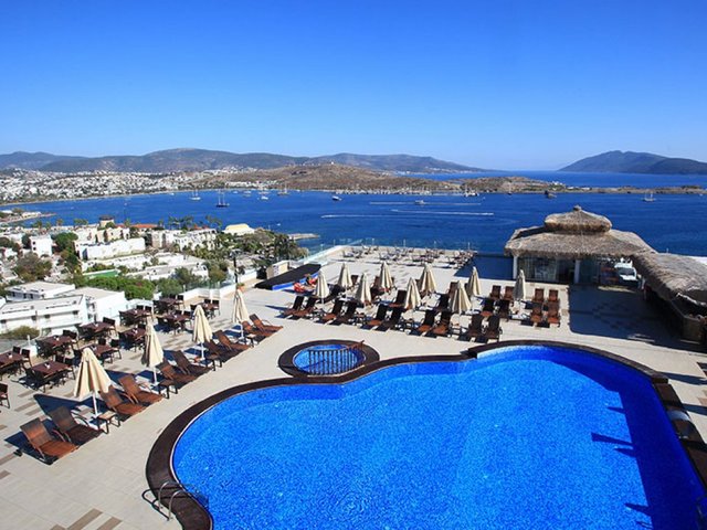 фото отеля Royal Arena Resort & Spa (ex. Litera Royal Marin Resort; Medesa; Blue Moon) изображение №1