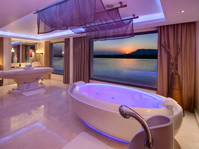 фотографии отеля Hilton Luxor Resort & Spa изображение №31
