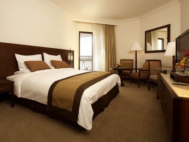 фото Hilton Luxor Resort & Spa изображение №6