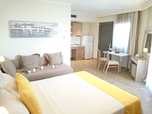 фото отеля Artemis Plaza  изображение №41