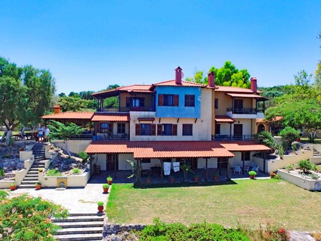фото отеля Kiparissi Villa Athos изображение №17