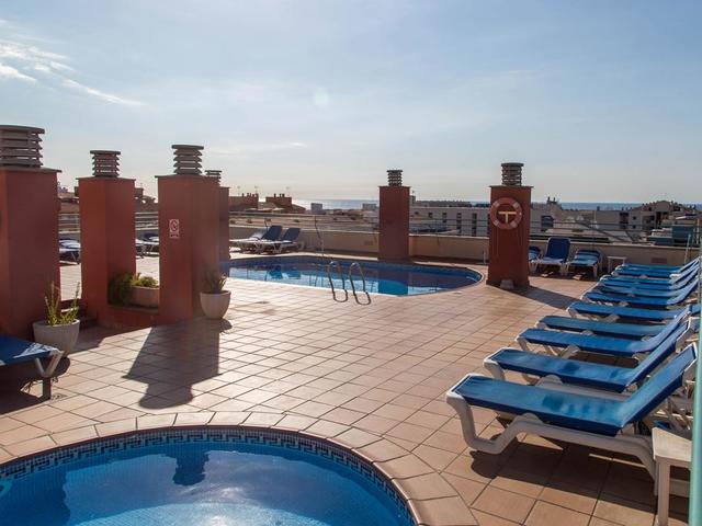 фото H TOP Royal Sun Suites (ex. H TOP Santa Susanna) изображение №2