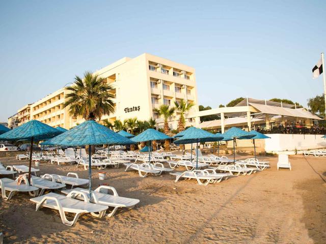 Tuntas Beach Hotel Altinkum