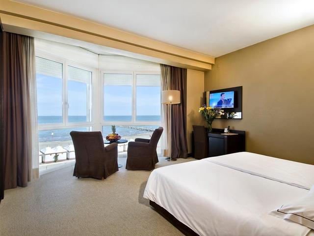 фотографии отеля Marea Hotel Petit Palais изображение №19