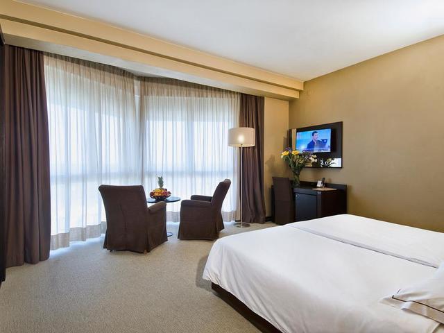 фото Marea Hotel Petit Palais изображение №14