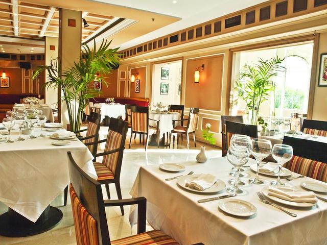 фото отеля Farah (ех. Golden Tulip Farah Rabat) изображение №37