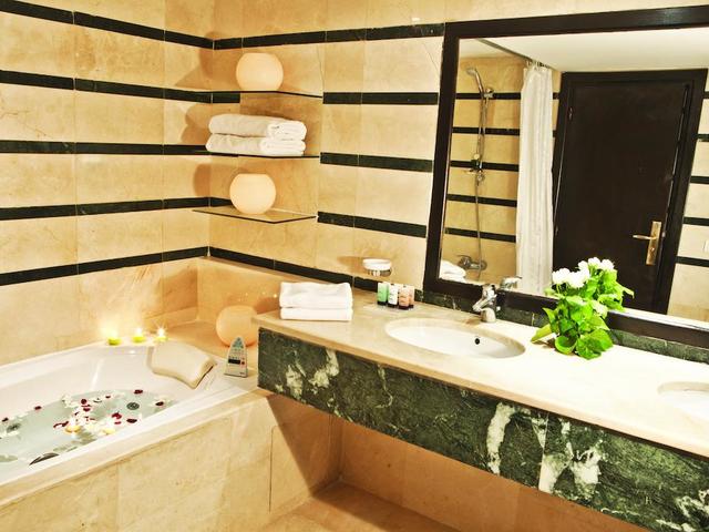 фотографии отеля Farah (ех. Golden Tulip Farah Rabat) изображение №23