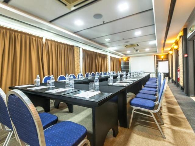 фото Farah (ех. Golden Tulip Farah Rabat) изображение №2