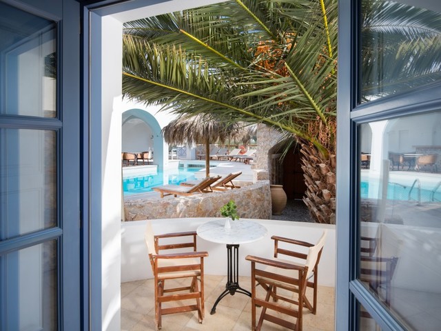 фото отеля Meltemi Luxury Suites изображение №21
