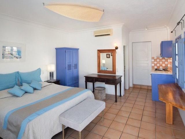 фотографии Meltemi Luxury Suites изображение №16