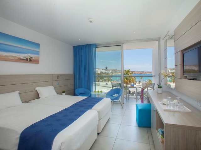 фото Limanaki Beach Hotel & Suites изображение №54