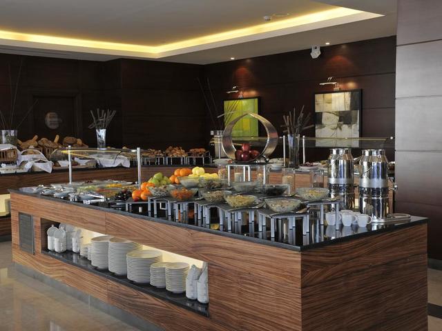 фотографии отеля Double Tree by Hilton Aqaba изображение №27