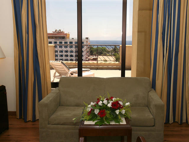 фото отеля Golden Tulip Aqaba изображение №17