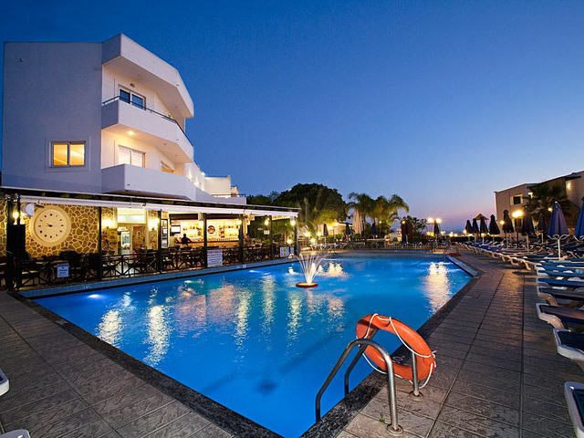 фотографии отеля Pefkos Beach изображение №15